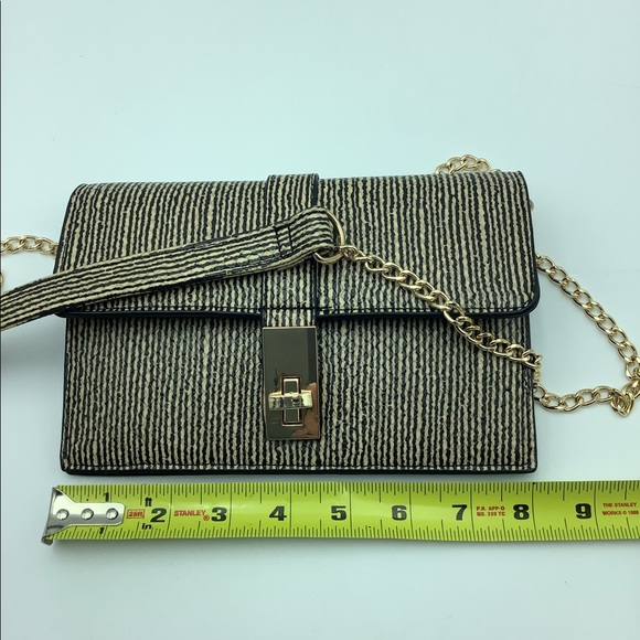 Sondra Roberts Squared , Clutch / Crossbody Bag 🌸 - Picture 5 of 7